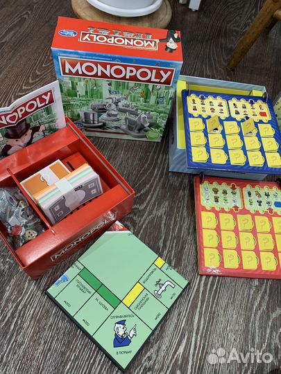 Настольные игры Монополия и Угадай кто