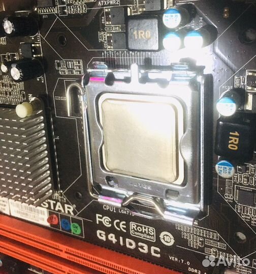 Материнская плата с процессором