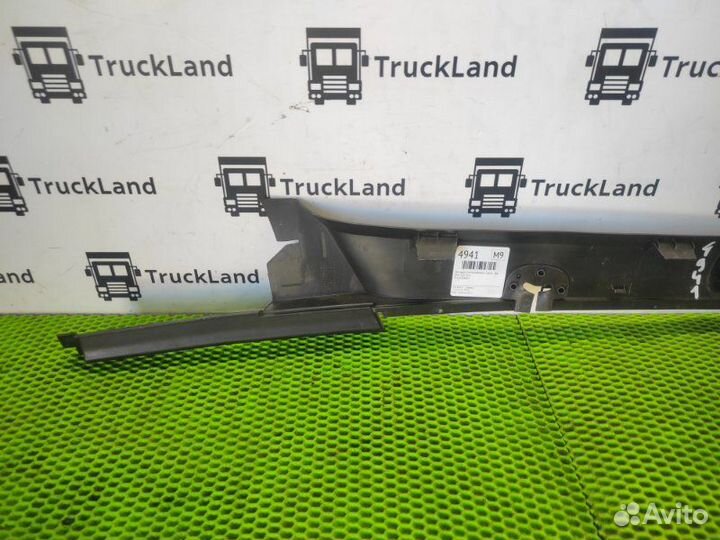 Накладка стойки лобового стекла левая Man Tgx 2012