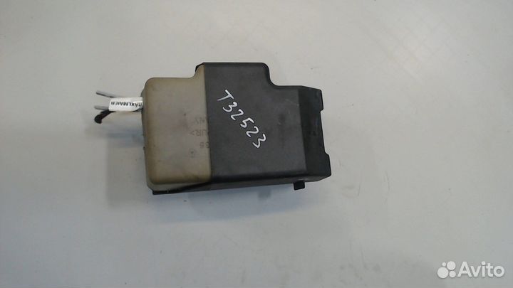 Компрессор центрального замка Mercedes E W211, 200