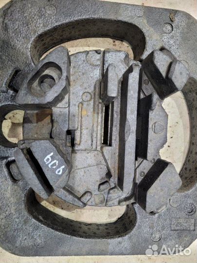 Ящик для инструментов Ford Focus CB4 asda 2010