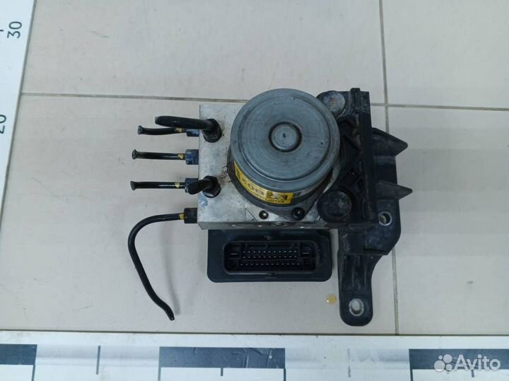 Блок ABS (насос) Hyundai Elantra