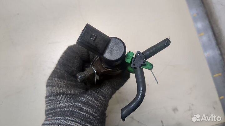 Форсунка топливная Peugeot 3008, 2012