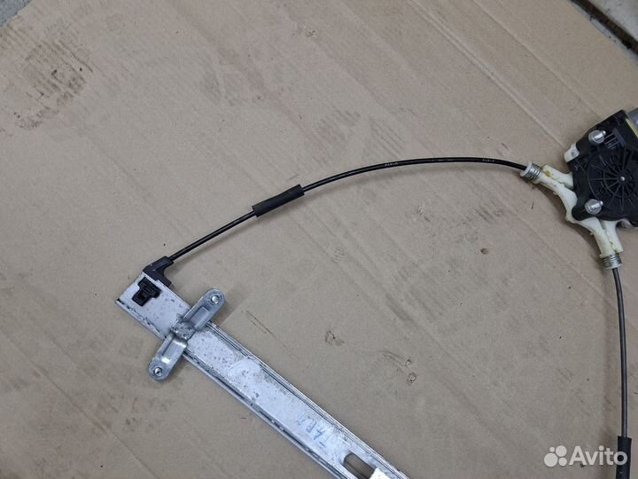 Стеклоподъемник передний правый Kia Picanto 2 купэ