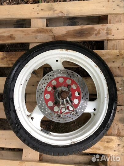 Заднее колесо Сузуки Suzuki gs 500 f в сборе