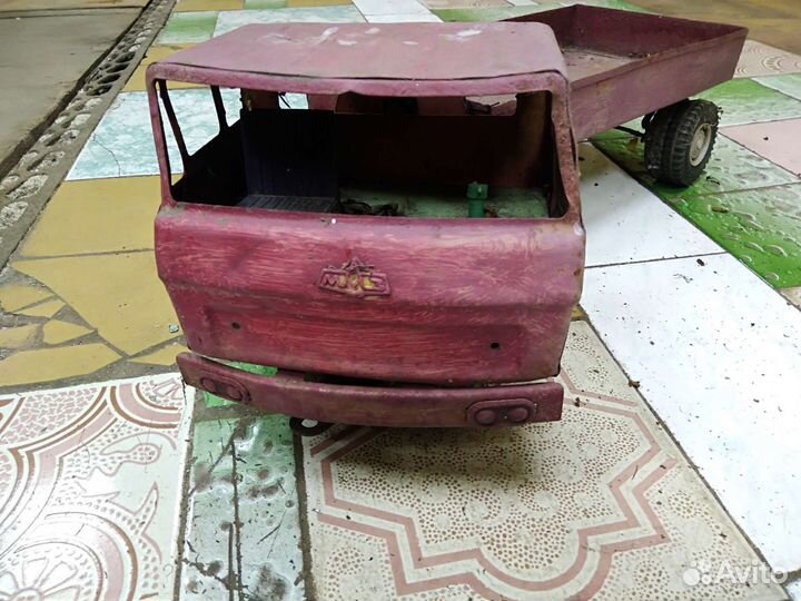 Игрушки из СССР машинки