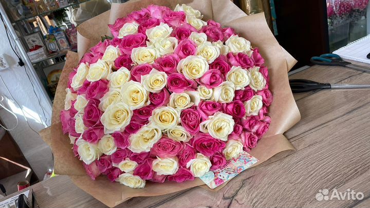 Букеты из роз, розы штучно