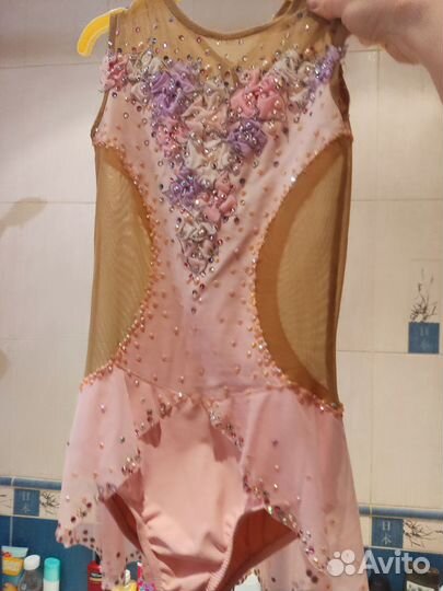 Продается купальник для художественной гимнастики