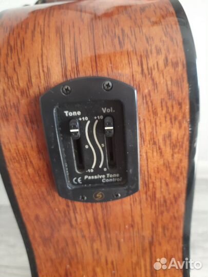 Электроакустическая гитара Greg Bennett d-1e