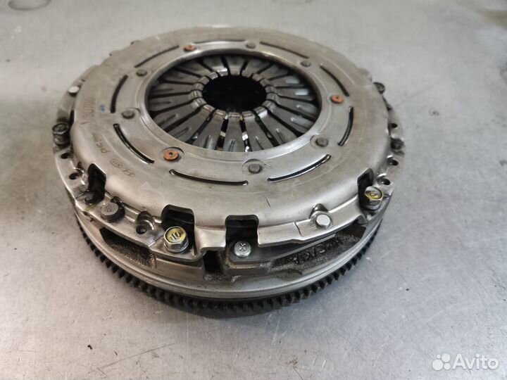 Маховик двухмассовый + сцепление 1,6 Kia Hyundai