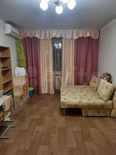 2-к. квартира, 54 м², 9/10 эт.