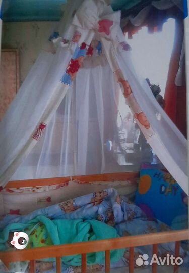 Кроватка с балдахином