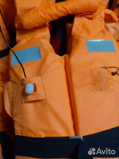 Спасательный жилет