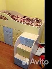 Детская кровать чердак со столом и шкафом