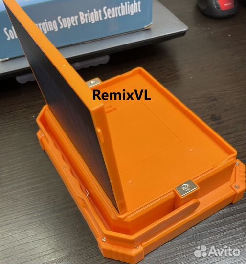 Видео Сонечная батарея прожектор фонарь RY-T95d