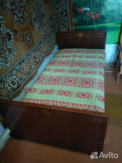 Кровать односпальная бу