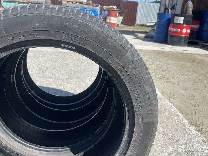 Continental UltraContact UC6 225/55 R19