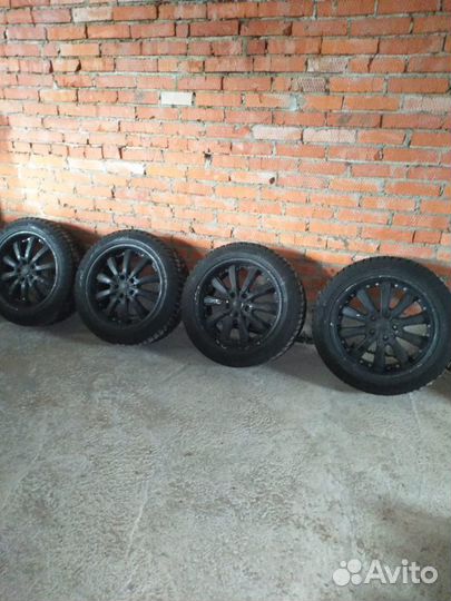 Колеса с новыми шинами данлуп