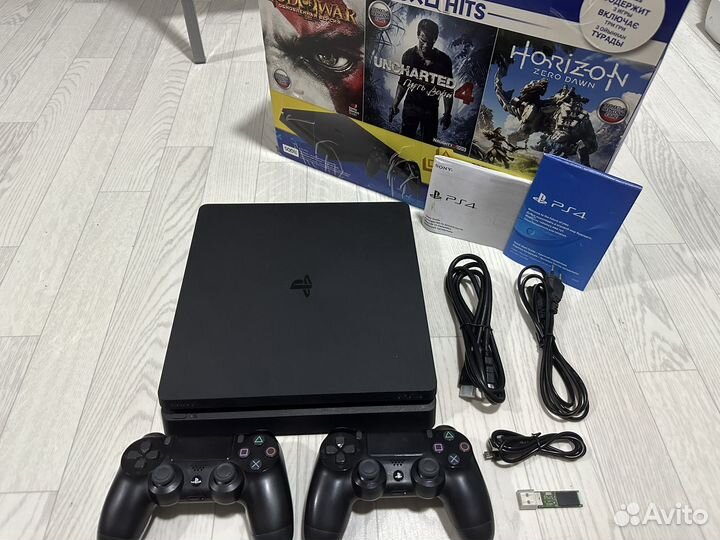 Sony PlayStation 4 slim прошитая 9.00 + игры