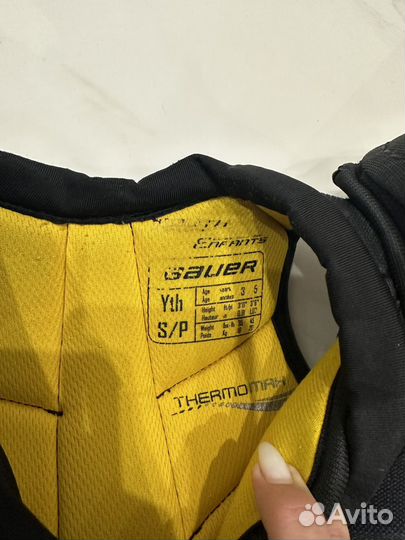 Нагрудник хоккейный bauer supreme