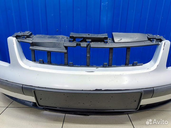 Бампер передний Volkswagen Passat B5 1.8 AEB 1998
