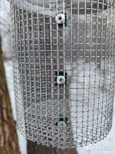 Кормушка для птиц сетчатая под арахис