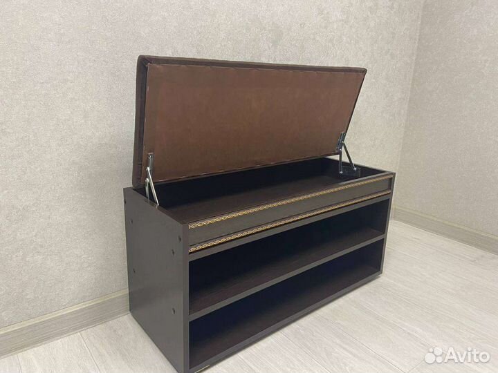 Обувница с откидным сидением