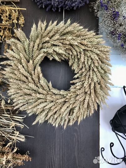 Венок из сухоцветов, злаков, лаванды