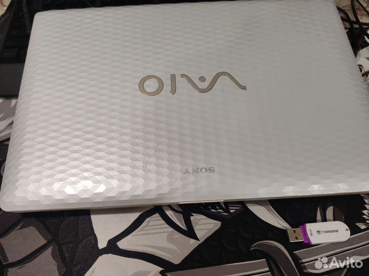 Ноутбук soni vaio pcg-71912V