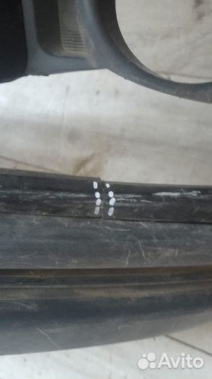 Бампер передний под парктроники и омыватели Toyota