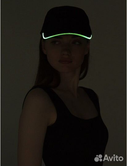 Неоновая кепка (кепка с неоновой подсветкой)