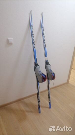 Беговые лыжи