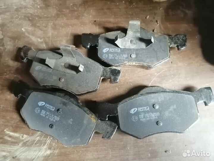 Передние тормозные колодки Ford,Mazda (Форд,Мазда)