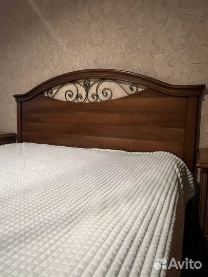 Спальный гарнитур бу