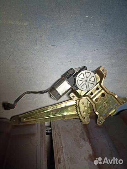 Стеклоподъёмникиgeely мк