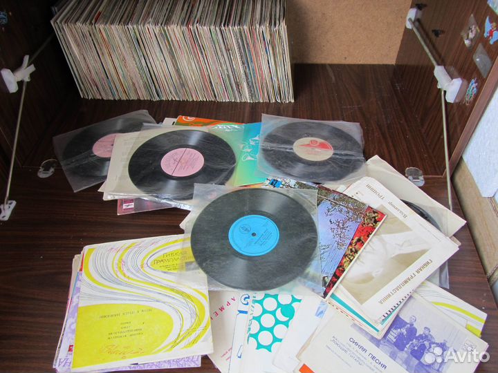 Коллекция из более чем 200 миньонов (7