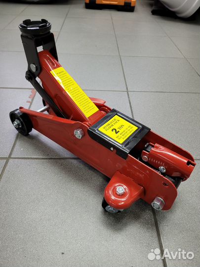 Домкрат гидравлический 2 тонны подкатной