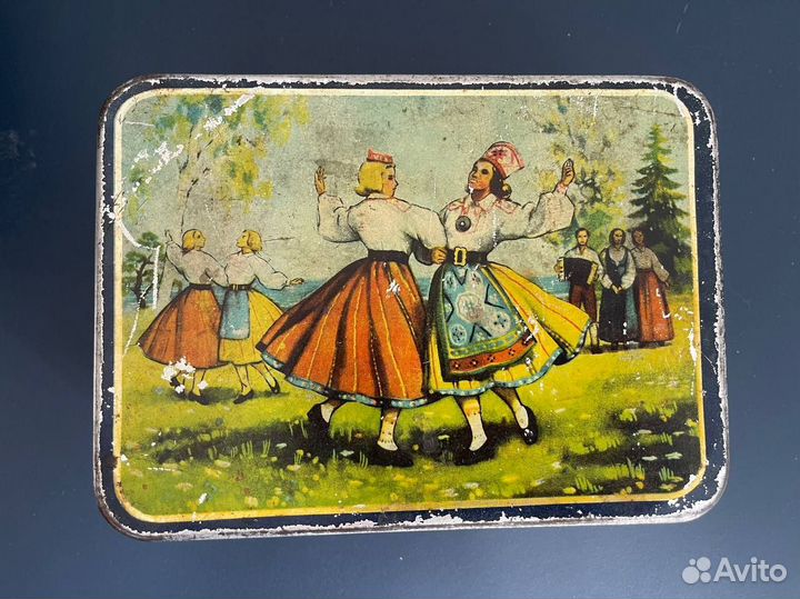Жестяная коробка 1950 гг