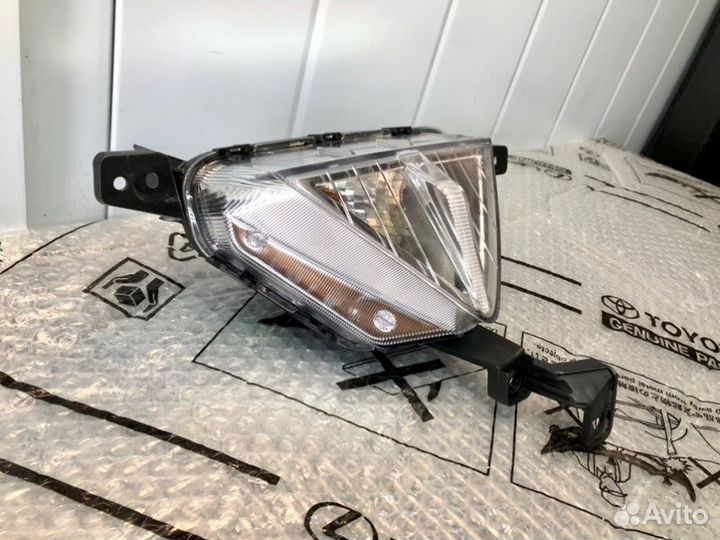 Фара противотуманная передняя левая Hyundai