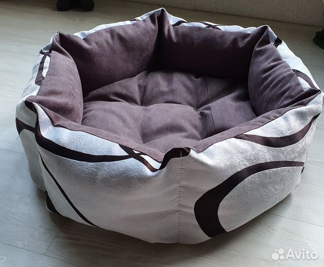 Лежанки новые подходят для питомцев до 10кг