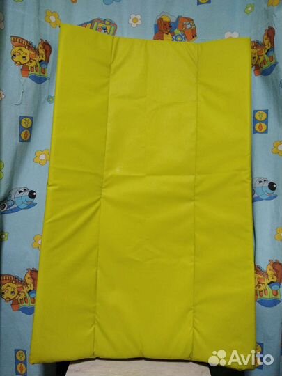 Пеленальная доска на кроватку