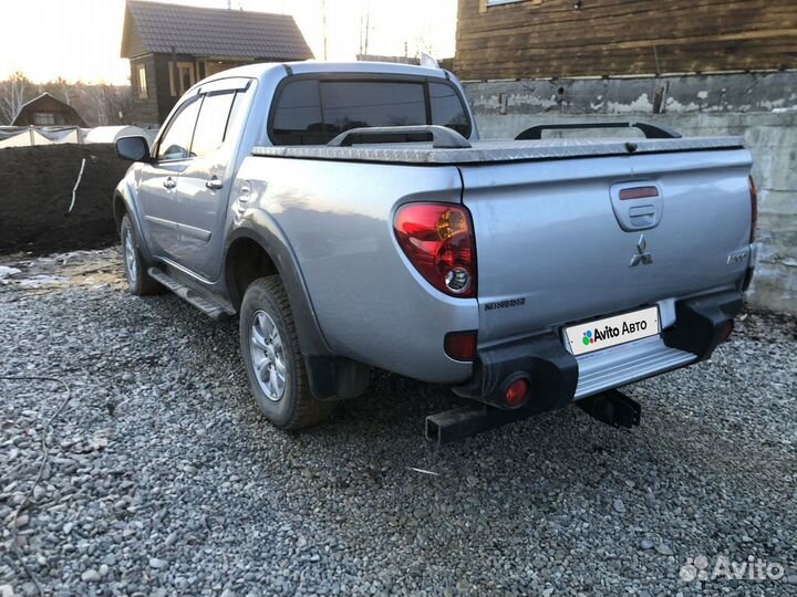 Mitsubishi L200 2.5 AT, 2014, 198 000 км