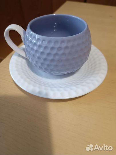 Чайные чашки с блюдцами