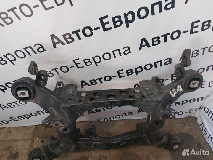 Подрамник задний Jeep Grand Cherokee WK2 3.0