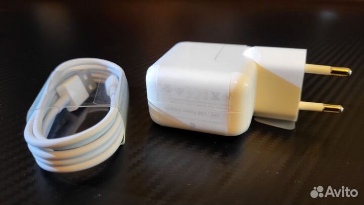 Зарядное устройство + кабель Lighting Apple