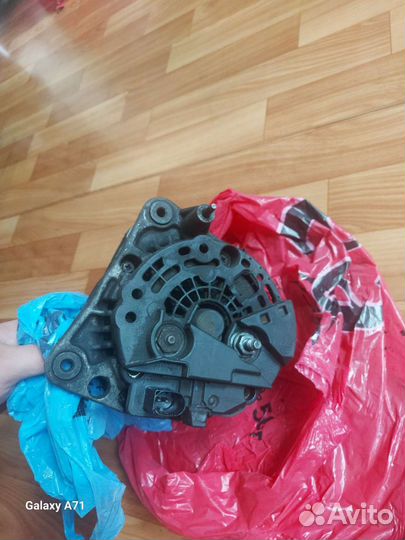 Генератор Bosh оригинал 06F 903 023 D