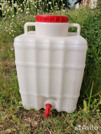 Канистра пластиковая 20 литров