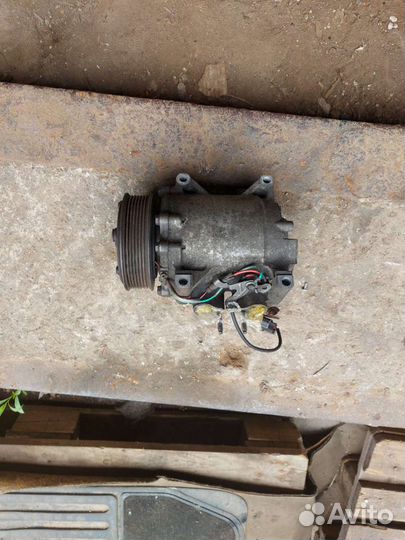 Компрессор кондиционера Хонда Аккорд 7