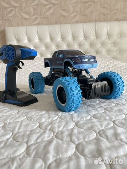 Машина на радиоуправлении дрифт