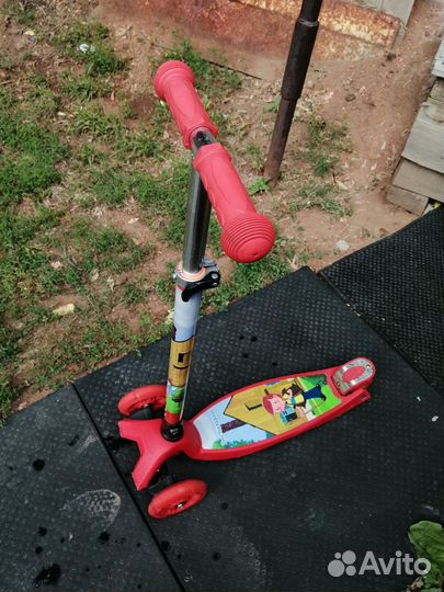 Продаётся самокат детский, в отличном состоянии